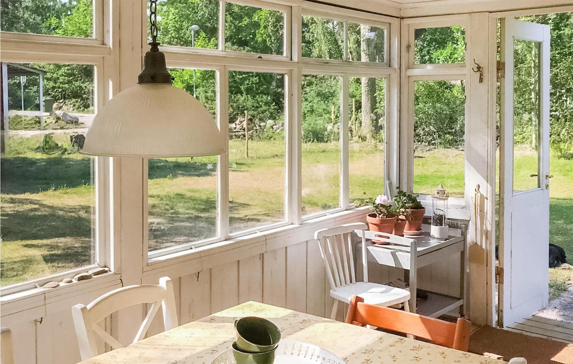 Amazing Home In Faerjestaden With Kitchen מראה חיצוני תמונה